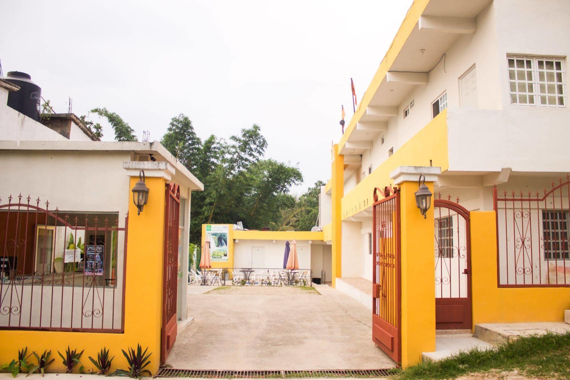 Rosvel Hotel Palenque Exteriör bild