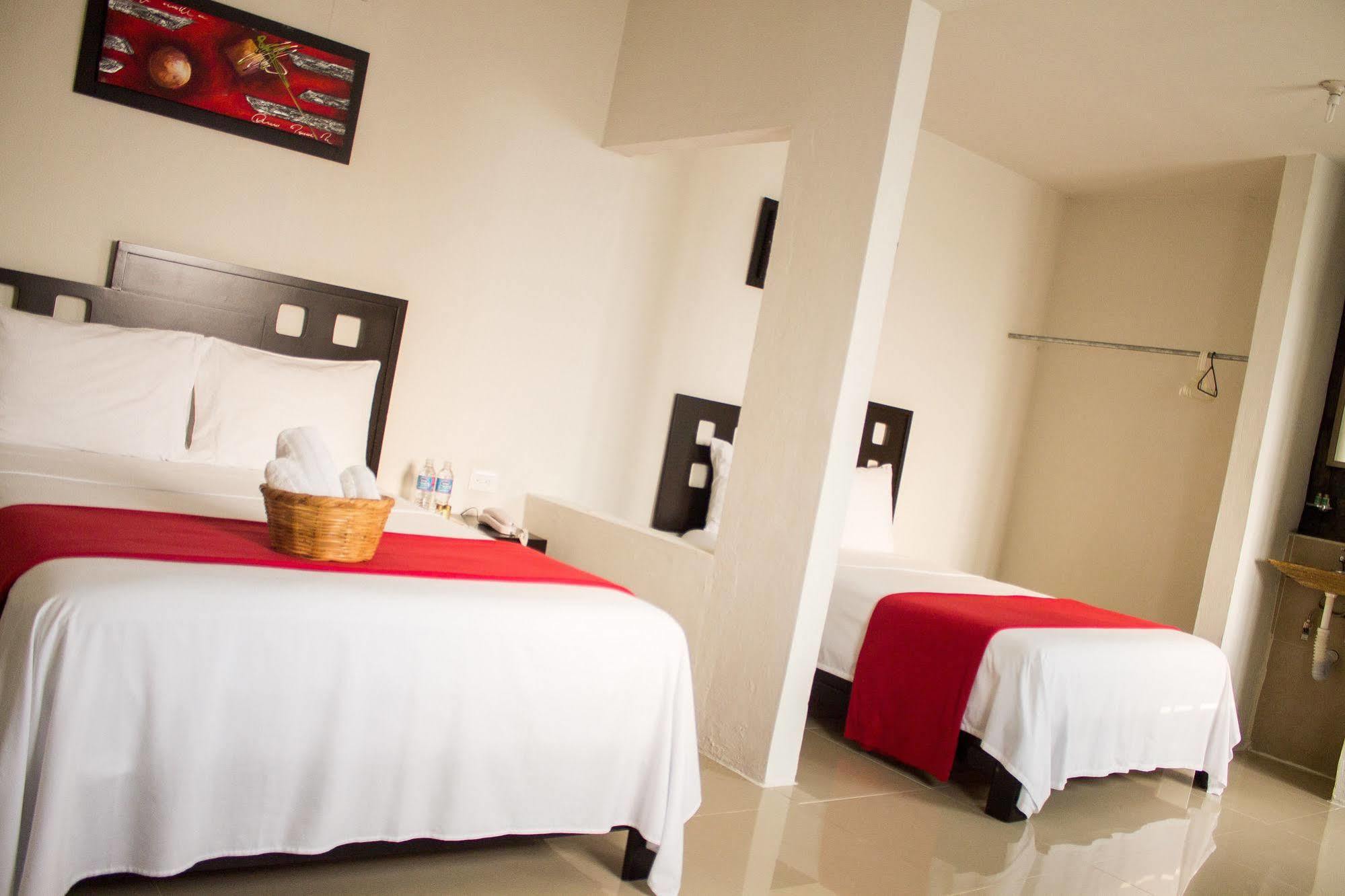 Rosvel Hotel Palenque Exteriör bild